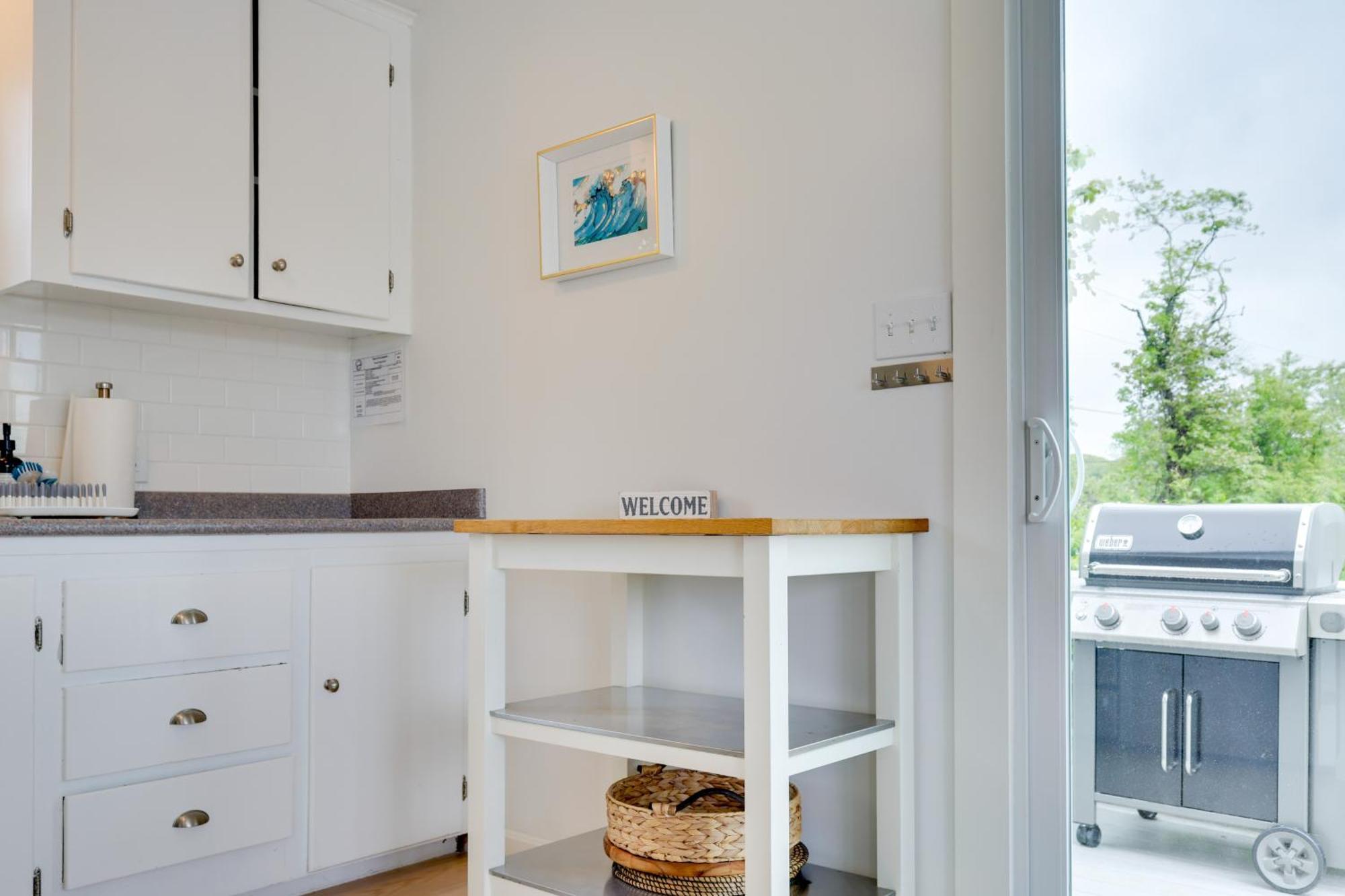 Cozy Narragansett Cottage With Dock And Outdoor Shower Екстериор снимка